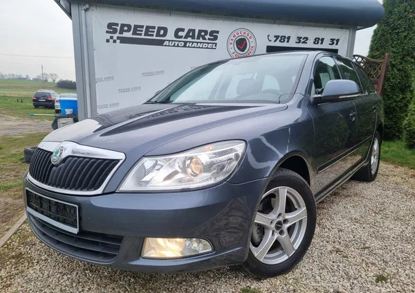 skoda Skoda Octavia cena 25500 przebieg: 280537, rok produkcji 2012 z Suraż